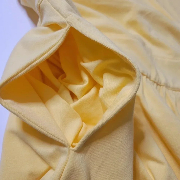 Lands’ End Size S/6-8 Short Sleeves Stretch Slip Dress pulled on yellow - Picture 9 of 9